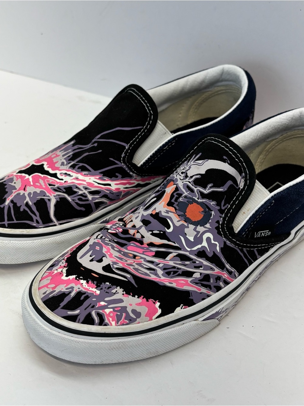 Vans Zap Skull Classic Slip On Glow In Dark Sneakers Shoes Black Men 6/W 7.5 - Picture 2 of 10